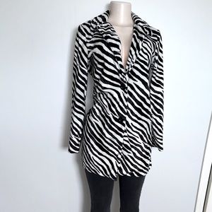 Hourglass Zebra coat